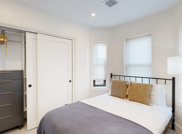 353 E 8th St #3 — Photo 2