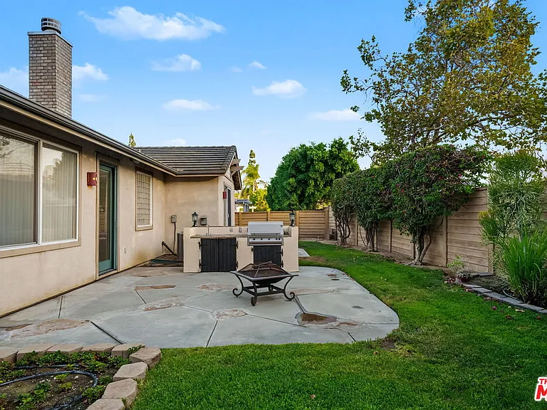 5711 Citrus Ranch Cir — Photo 35