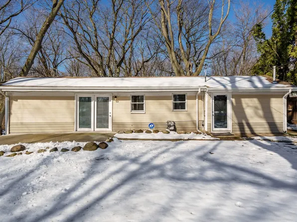 1764 Leonard Rd, Rockford, IL 61109