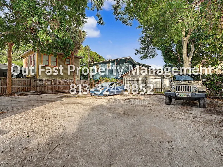 1718 W Hills Ave #D — Photo 37