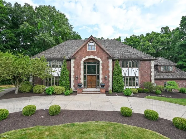 6644 Kingscote Park, Independence, OH 44131