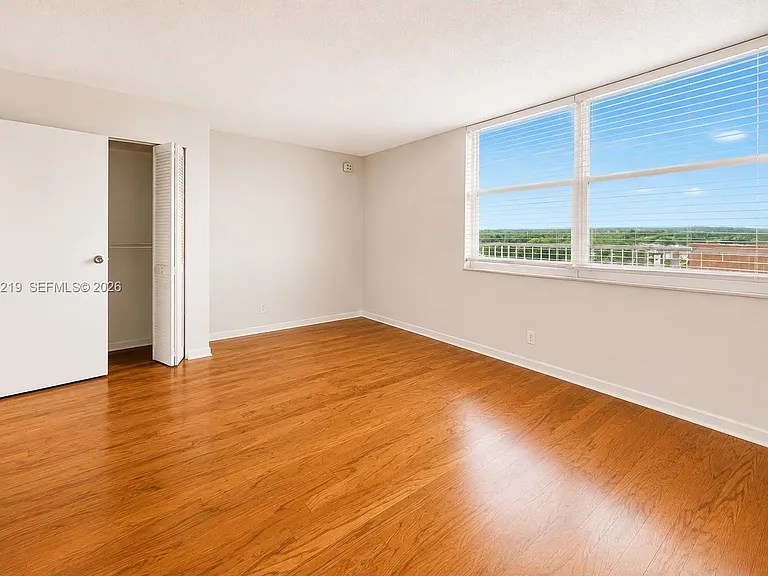 250 Jacaranda Dr #805 — Photo 14