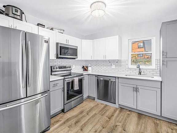 4th image of 5213 TANGERINE AVENUE S