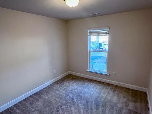 125 Woodford Reserve Ct — Photo 17