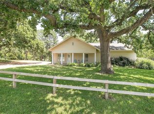 617 N Bowen Rd, Arlington, TX 76012