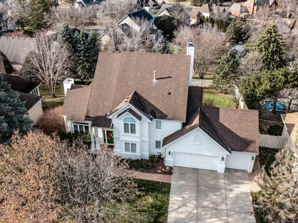 3821 Bridgewater Dr, Eagan, MN 55123