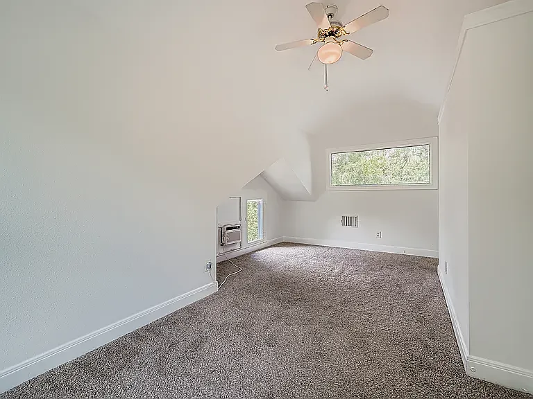 710 Pressler St — Photo 25
