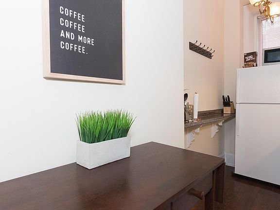 Kitchenette with sitting table