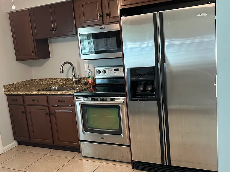 4905 Viceroy St #B — Photo 2