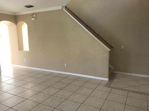 5th image of 9054 Pinebreeze Dr