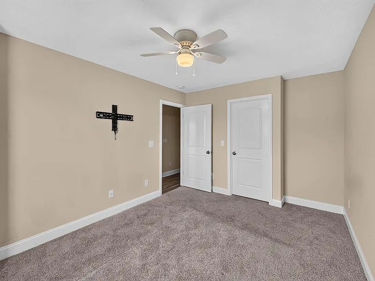 934 Boyd Ln — Photo 13