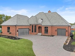 11504 Cambridge Rd, Leawood, KS 66211