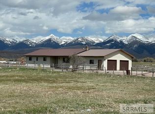 8 Demick Ln, Salmon, ID 83467