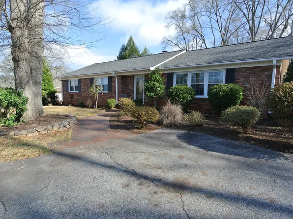 236 Greengate Ln, Spartanburg, SC 29307