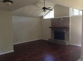 4th image of 2901 Bandolino Ln