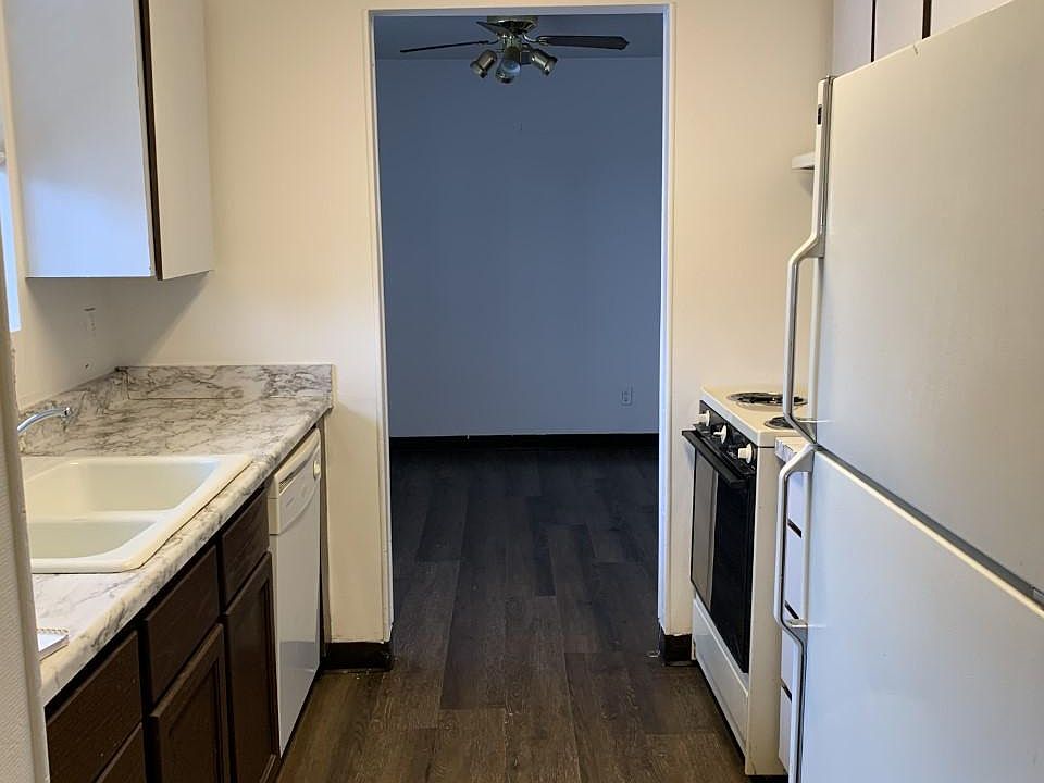 2nd image of 2525 N 20th Ave #584