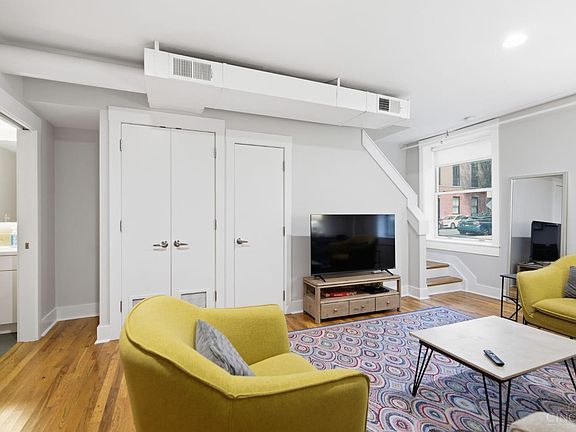 5th image of 15 W 15th St #B3