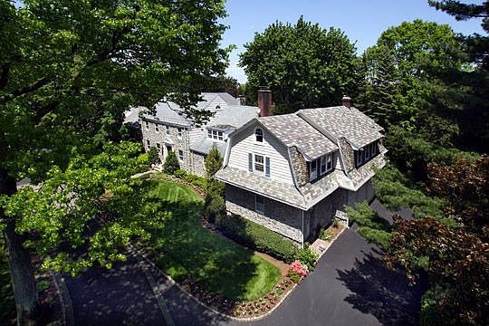 1st image of 6 Edgewood Ct