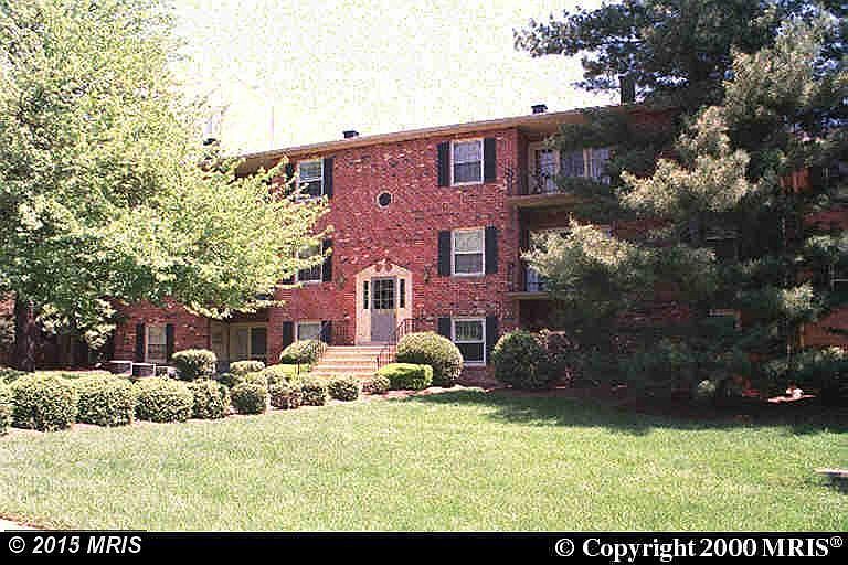 1st image of 3975 Lyndhurst Dr APT 301