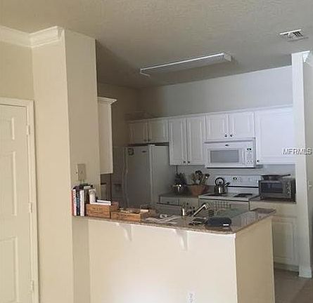 4th image of 225 Southern Pecan Cir Unit 102