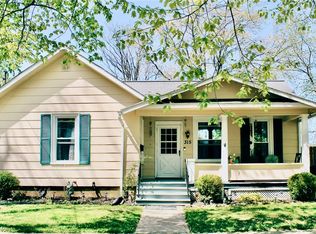315 8th St, Elyria, OH