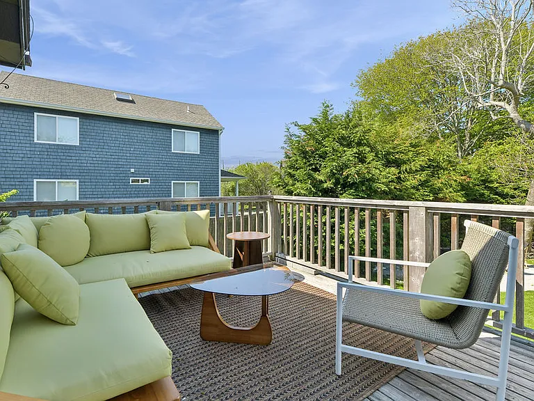 12 Flagg Ave — Photo 2
