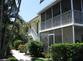 216 Palm Dr APT 2, Naples, FL 34112