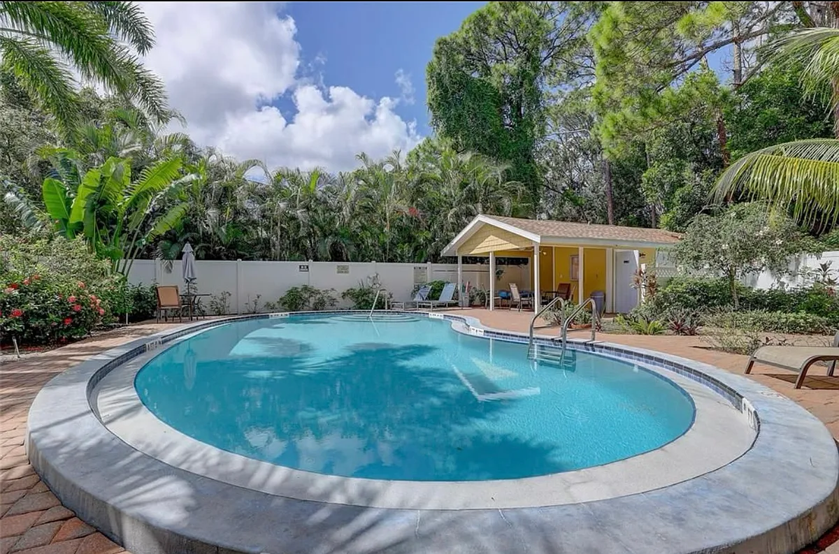 Building Photo - 4633 Summerwind Dr