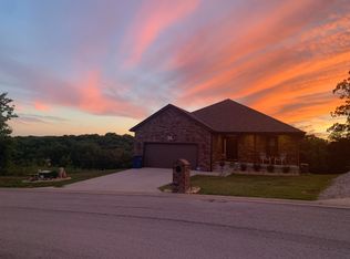 207 Redwine Cir, Branson, MO 65616