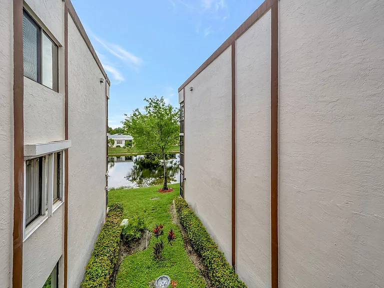 9485 N Belfort Cir #308 — Photo 45