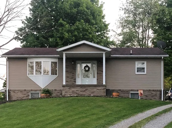 1015 Reid Ridge Rd, Cameron, WV 26033