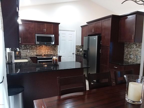 4th image of 6837 Whispering Forest Dr NE