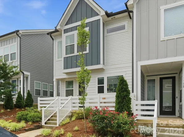 135 Berkeley Ave #A, Mooresville, NC 28117