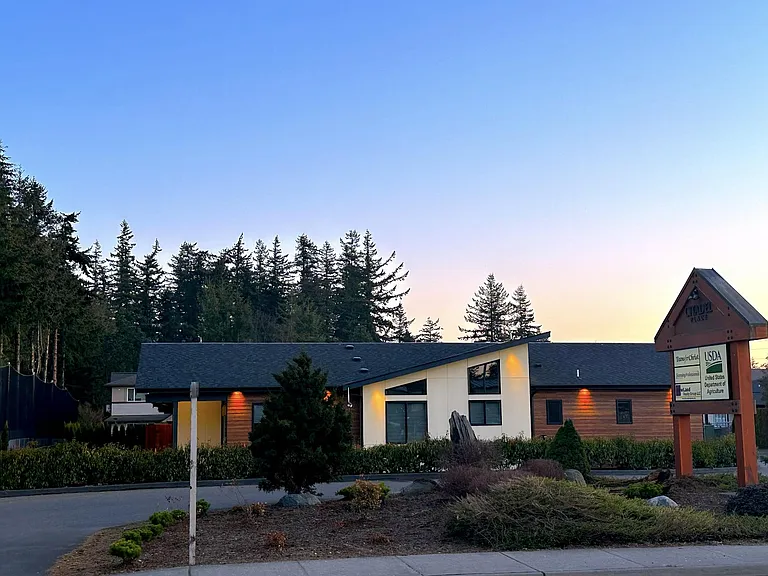 912 Citadel Dr — Photo 4