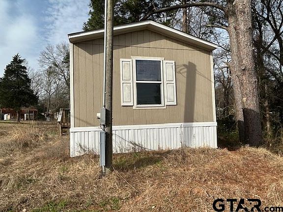 2nd image of 20871 Woodwind Dr