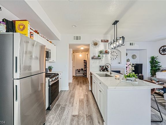 4th image of 8250 N Grand Canyon Dr Unit 2184