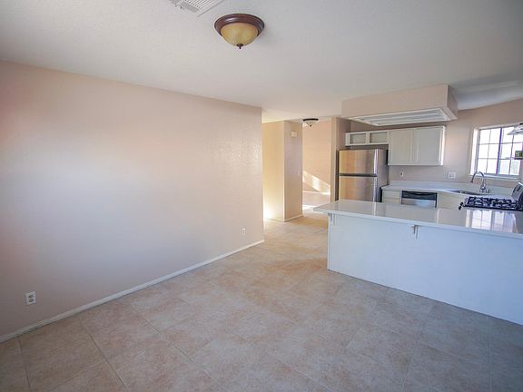 4th image of 8116 James Grayson Dr