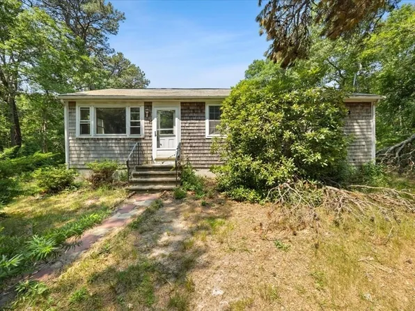 1653 State Rd, Plymouth, MA 02360
