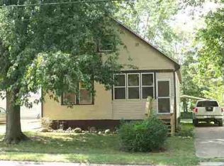 1103 S 14th St, Pekin, IL 61554
