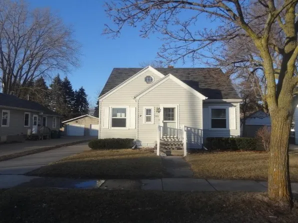 1461 Harvey St, Green Bay, WI 54302