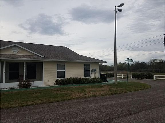 3rd image of 4265 Camelia St