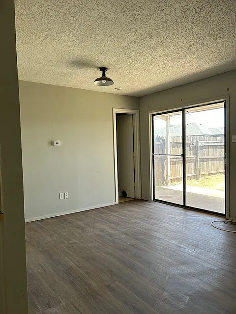 1505 Bradley Street - C — Photo 1