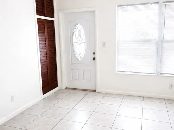 1300 NW 61st Ave #101, Fort Lauderdale, FL 33313