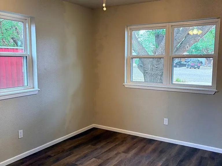 3705 Elkhart Ave — Photo 8
