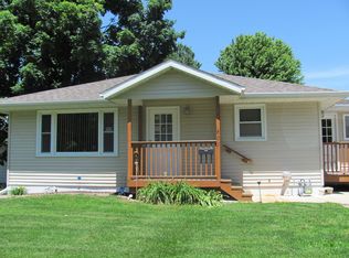 605 16th Pl, Fulton, IL 61252