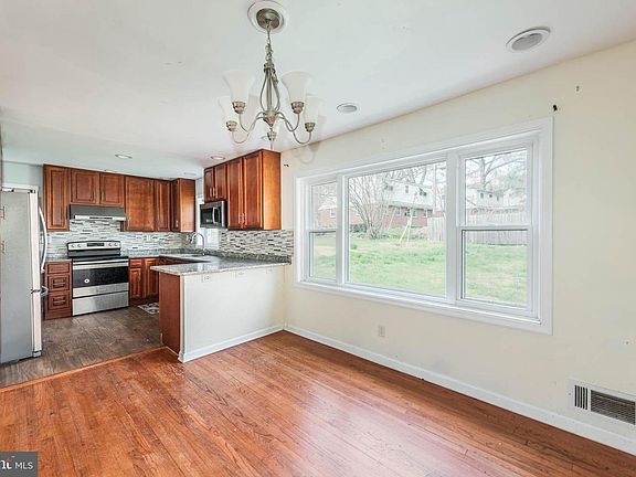 5th image of 6702 Queens Ferry Rd