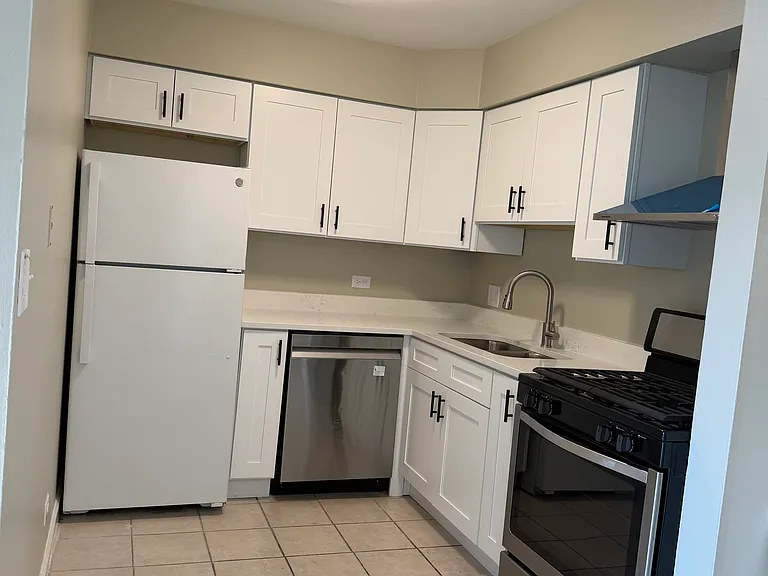 905 Westmoreland Dr — Photo 9
