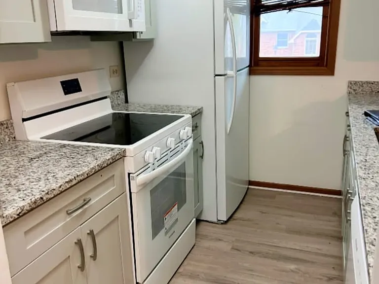 639 S Virginia Rd #119 — Photo 6