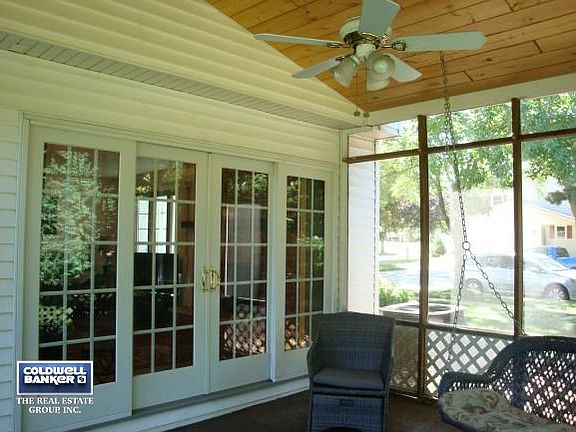 Attached Screened Porch