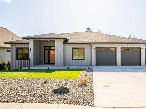 226 Curtis Dr, Longview, WA 98632